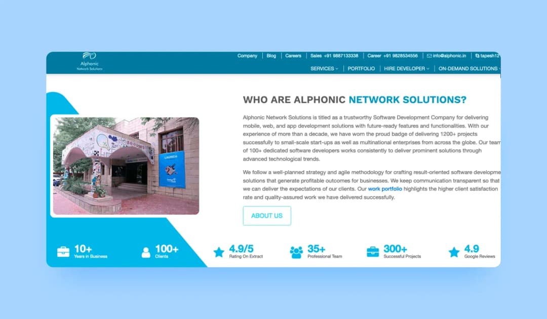 Alphonic Network Solutions About page with stats: 10+ years, 100+ clients, 300+ projects