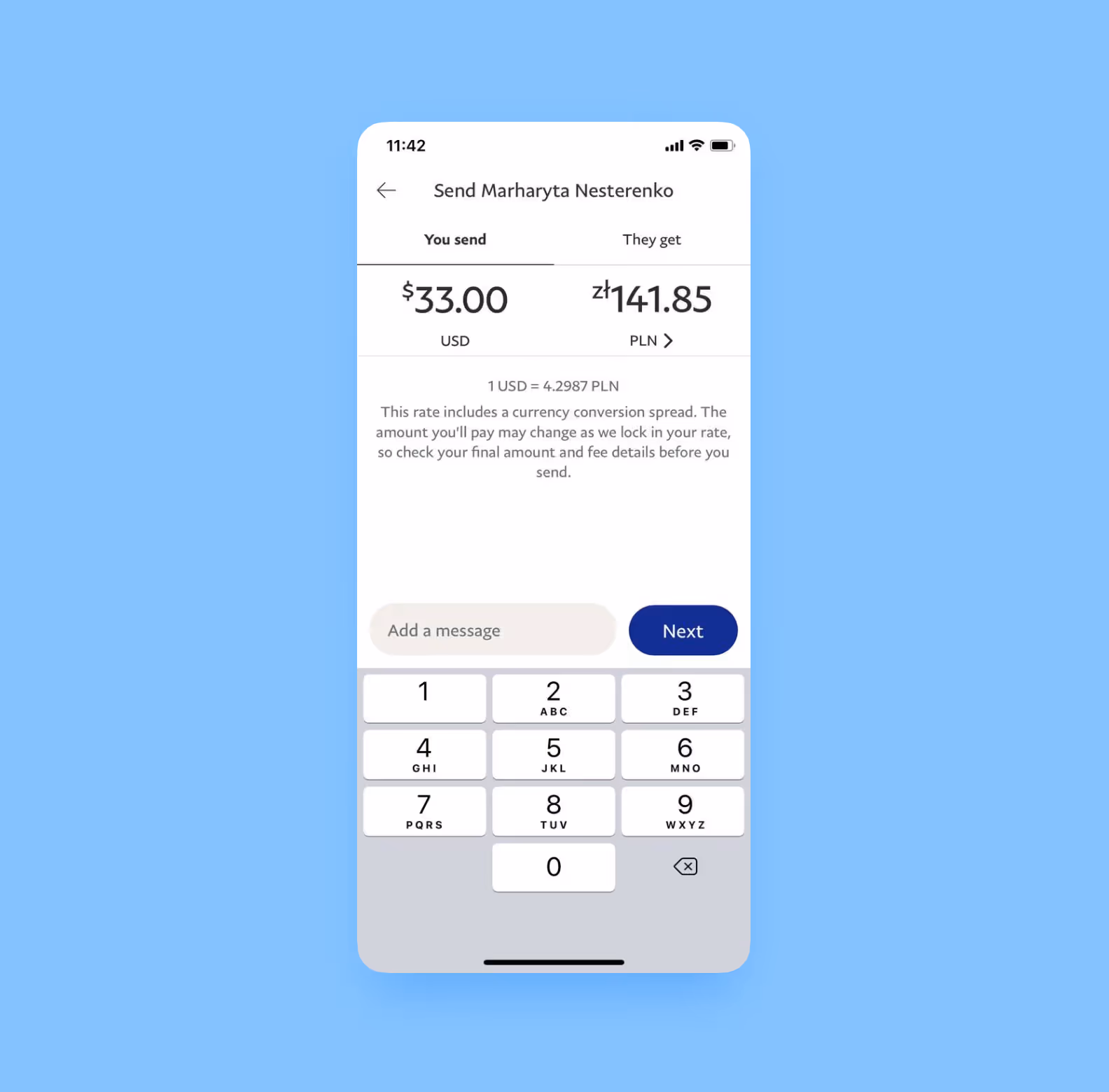У PayPal есть встроенный конвертер валют для международных платежей.